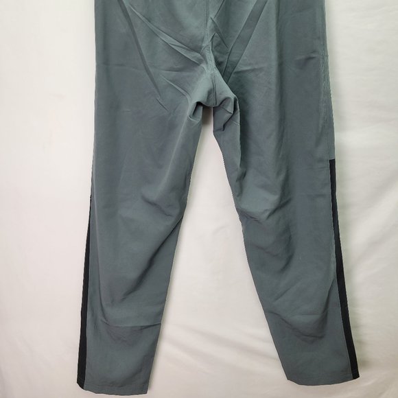 Under Armour Wide Leg Active Men's Pants Grey/Black - Size Large - Picture 2 of 5